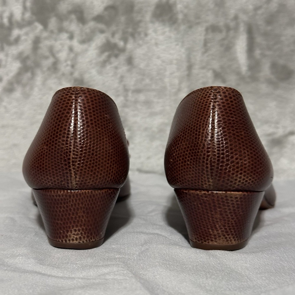 Salvatore Ferragamo Brown Leather Vara Lillaz Bow Pumps Heel Shoes Womens 9.5 A4 - Picture 10 of 14